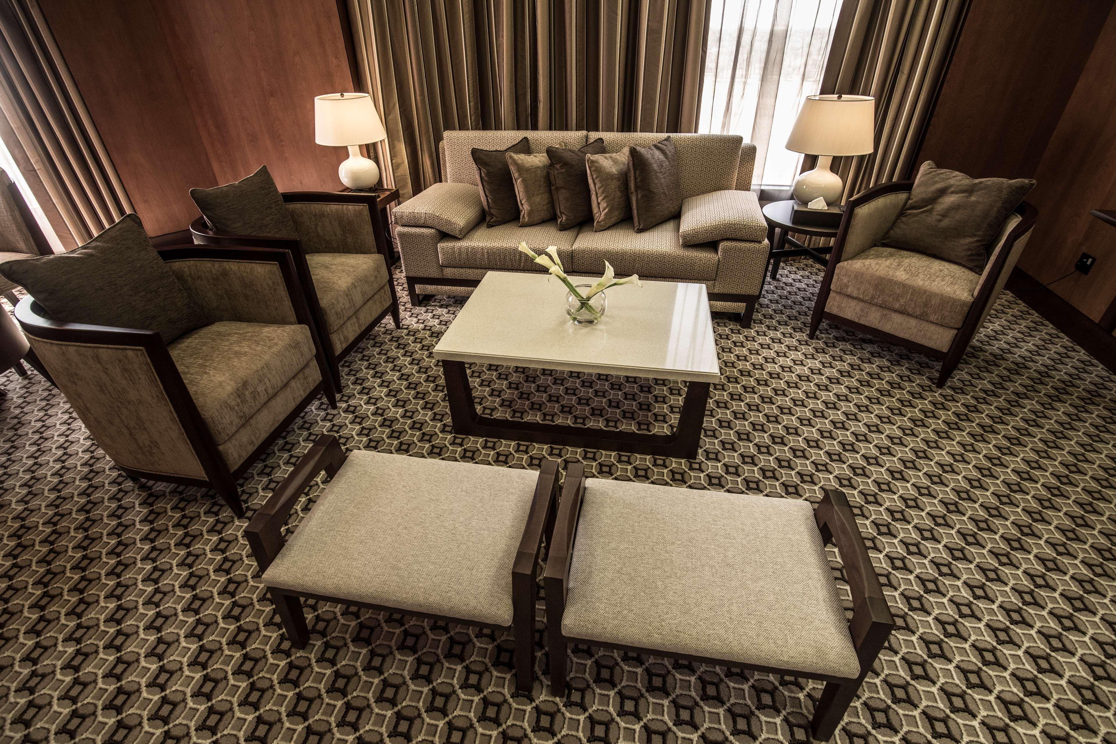 Ayla Grand Hotel Al-Ajn Zewnętrze zdjęcie A 3D rendering of a living room